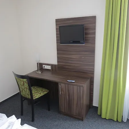 Szálloda Hotel-restaurant Zum Stern 3*
