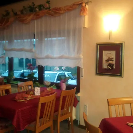 Отель Hotel-restaurant Zum Stern 3*